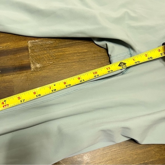 Savvi Green Leggings Workout Gym Athletic Pants M - Picture 9 of 9